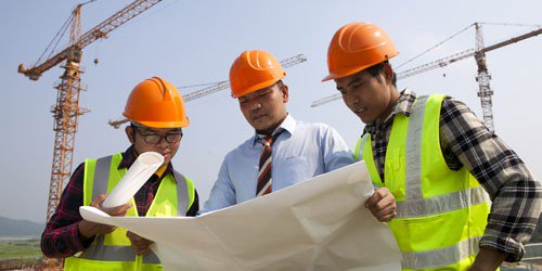 Construction-Foreman-for-Construction-Site